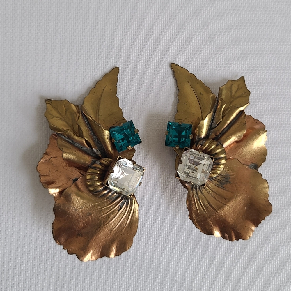 Vintage 70's Luigi Briglia Gilt Metal Copper Leaf Rhinestone Clip On Earrings